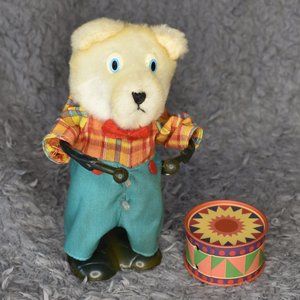 NWT RUSS Yesterday's Favorites Windup Drumming Bear